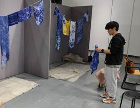 说明: 社工/团委美育/美育讲堂/美育工作坊总结/扎染/WechatIMG3465.jpeg 说明: 社工/团委美育/美育讲堂/美育工作坊总结/扎染/WechatIMG3465.jpeg